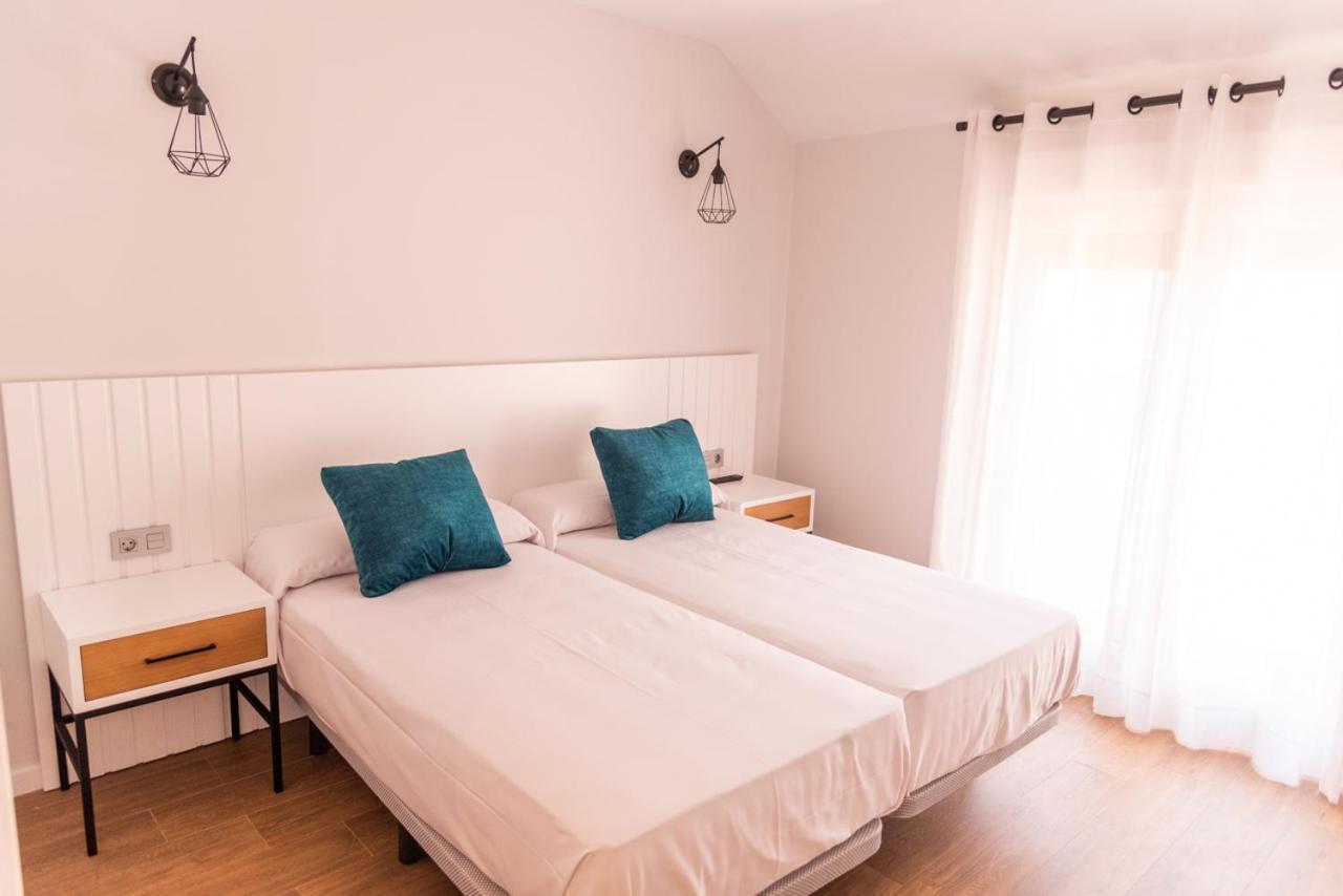 Apartamentos Hotel Carlos I Yuncos エクステリア 写真